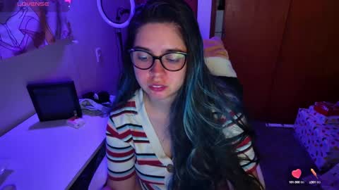 Im Violet online show from December 8, 2024, 3:53 am