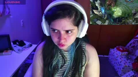 Im Violet online show from December 11, 2024, 5:21 am