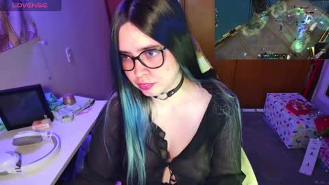 Im Violet online show from December 21, 2024, 11:56 pm