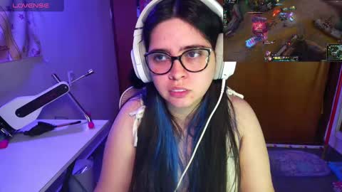 Im Violet online show from February 8, 2025, 11:01 am