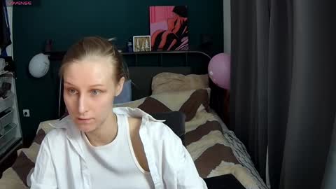 Snapshot of valorant_baby chatting on May 4, 2026, 6:37 pm originally accaunt on cb - valorant girl nude show - only pvt. online show from May 4, 2026, 6:37 pm
