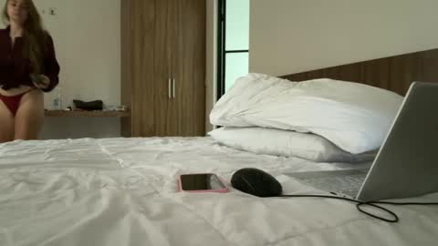 valure_lera online show from September 21, 2025, 12:01 am