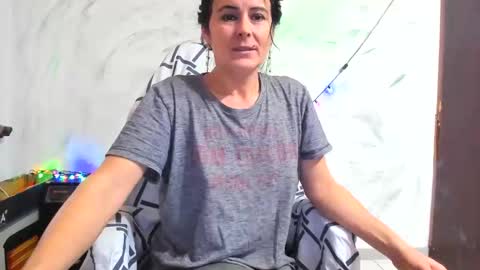 valentina online show from December 24, 2024, 11:28 am