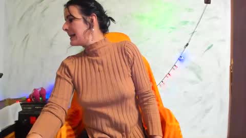 valentina online show from January 3, 2025, 2:40 pm