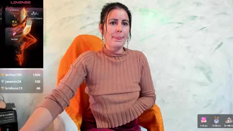 valentina online show from February 11, 2025, 10:48 am