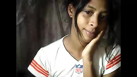 valysexyhot online show from May 19, 2026, 6:58 pm