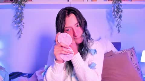 vamp  online show from October 20, 2025, 8:42 pm