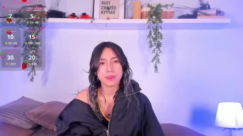 vamp  online show from November 6, 2025, 8:43 pm