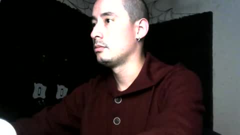 vampireathome online show from November 18, 2025, 3:45 am