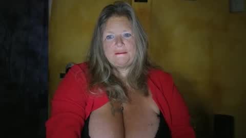 vampwoman online show from April 9, 2026, 6:30 am