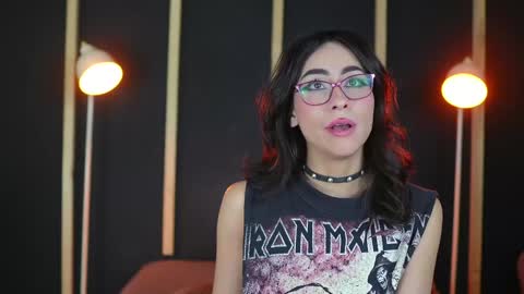 vampy_dolll online show from January 26, 2025, 3:17 am