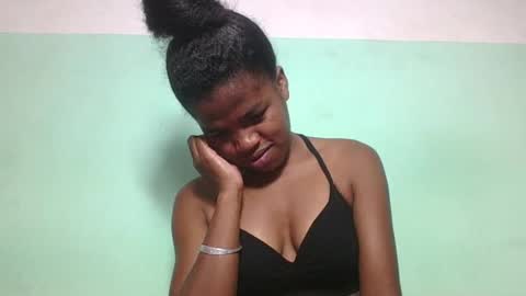 vanafiry online show from February 5, 2025, 4:48 am