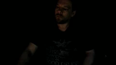 Snapshot of vandonh chatting on April 7, 2026, 4:57 am vandonh online show from April 7, 2026, 4:57 am