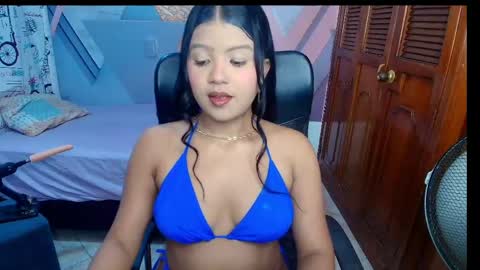 vane_latin18 online show from April 21, 2026, 1:42 am