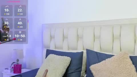 V A N E  online show from September 12, 2025, 11:37 pm