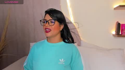 V A N E  online show from January 11, 2026, 3:33 am