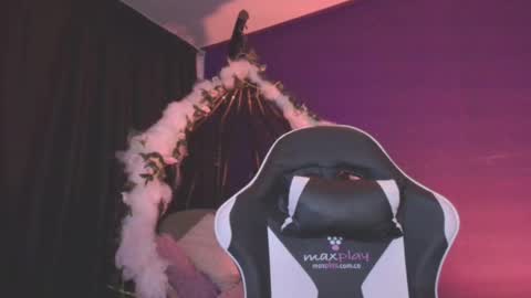 Vanelope online show from September 28, 2025, 7:25 am