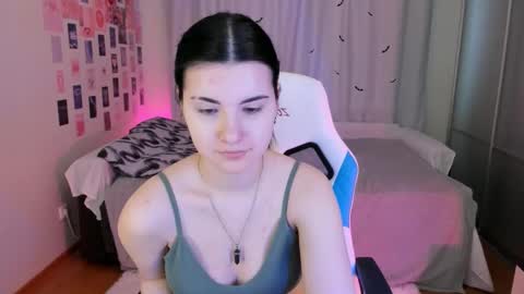 Vanessa online show from March 1, 2025, 8:34 am