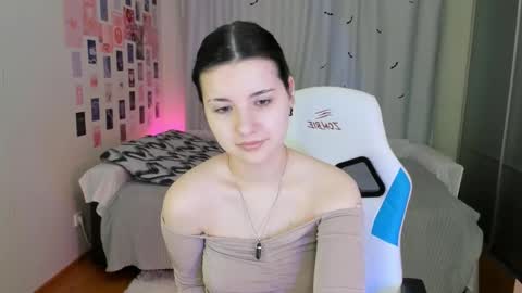 Vanessa online show from March 6, 2025, 5:14 am