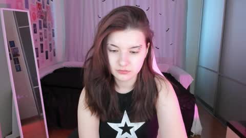 Vanessa online show from April 20, 2026, 5:10 am