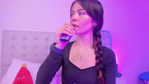 Vane  online show from March 12, 2026, 8:04 pm