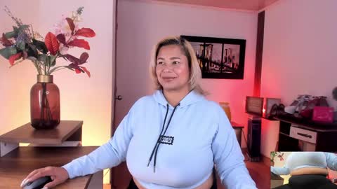 vanessa_sterling online show from June 2, 2026, 5:48 pm