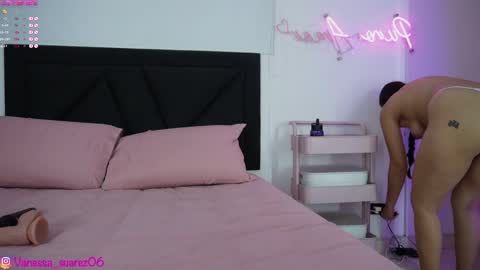 Vanessa online show from April 19, 2026, 2:11 am