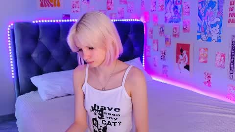 Vanessa online show from April 4, 2026, 3:09 pm