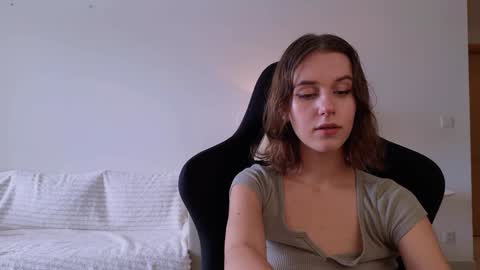 vanessa online show from December 22, 2024, 5:01 am