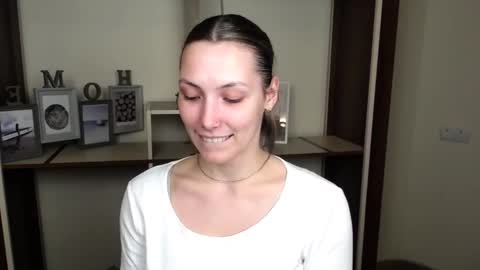 Vanessa online show from March 13, 2026, 4:46 pm