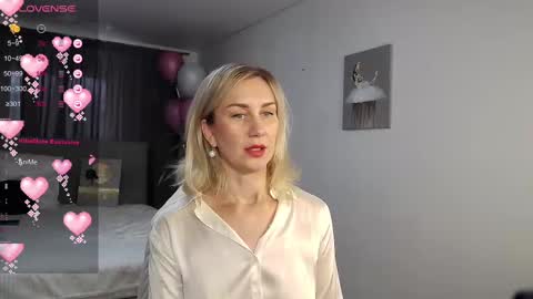 Vanessa  online show from March 5, 2025, 6:23 am