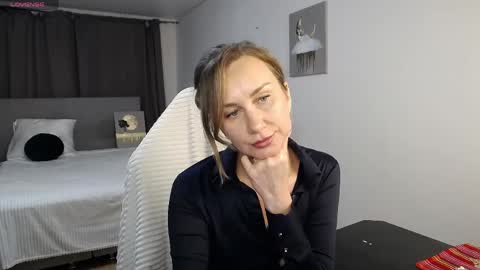 Snapshot of vanessakleiner chatting on May 3, 2026, 4:46 pm Vanessa online show from May 3, 2026, 4:46 pm