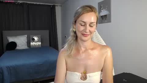 Snapshot of vanessakleiner chatting on June 18, 2026, 6:23 pm Vanessa online show from June 18, 2026, 6:23 pm