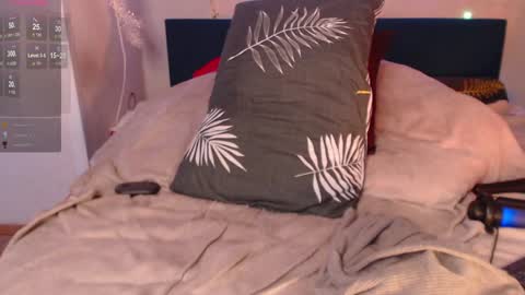 Vanessa follow me -  I will answer you there at any time online show from January 9, 2025, 9:48 am