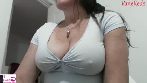 Vanesared2 online show from March 1, 2025, 10:21 pm