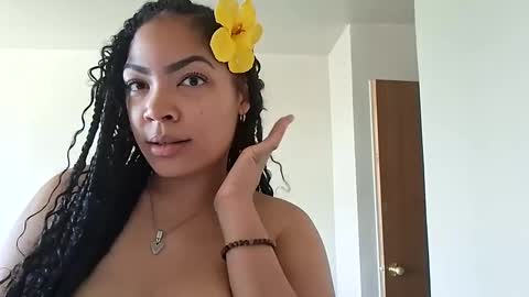 vanessareign online show from September 30, 2025, 6:13 pm