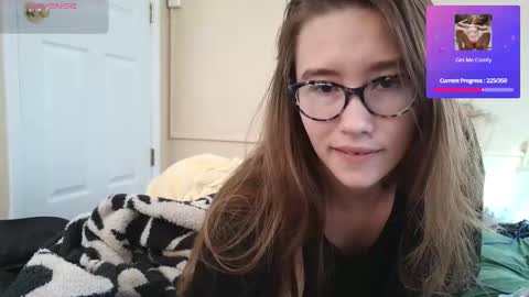 Snapshot of vanessarose4825 chatting on January 15, 2026, 5:49 pm Vanessa Rose online show from January 15, 2026, 5:49 pm