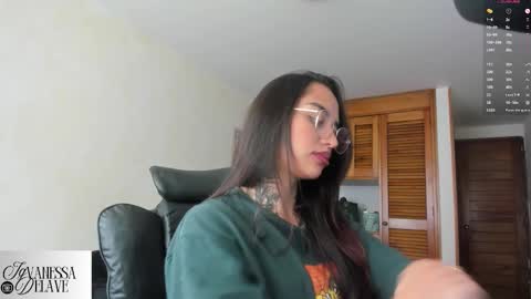 Vanessa online show from September 10, 2025, 5:46 pm