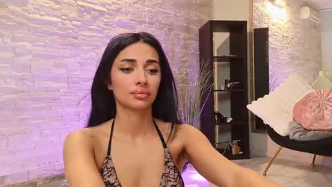 Vanessa online show from June 4, 2026, 5:41 pm