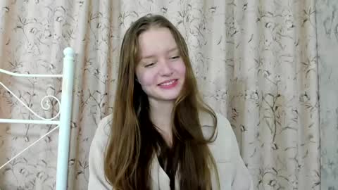 Luna online show from April 23, 2026, 5:37 pm