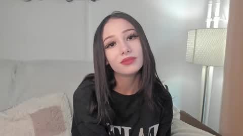 Luna  online show from March 4, 2026, 7:58 am