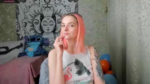 Snapshot of vanilla_arya chatting on December 26, 2024, 10:26 am Adelina online show from December 26, 2024, 10:26 am