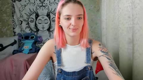 Snapshot of vanilla_arya chatting on December 28, 2024, 8:16 am Adelina online show from December 28, 2024, 8:16 am