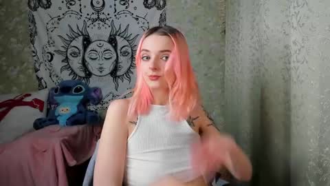 Snapshot of vanilla_arya chatting on January 28, 2025, 1:05 pm Adelina online show from January 28, 2025, 1:05 pm