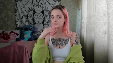 Snapshot of vanilla_arya chatting on February 11, 2025, 6:51 am Adelina online show from February 11, 2025, 6:51 am