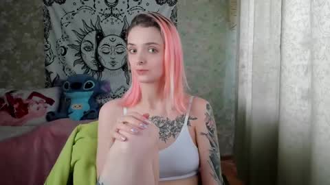 Snapshot of vanilla_arya chatting on February 11, 2025, 9:53 am Adelina online show from February 11, 2025, 9:53 am