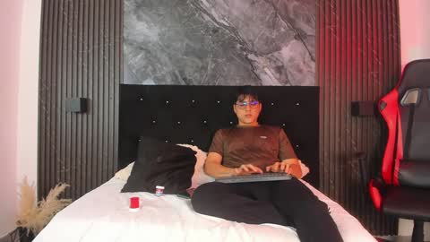 vanilla_hot_ online show from January 27, 2025, 1:09 pm