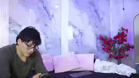 vanilla_hot_ online show from September 19, 2025, 7:58 pm