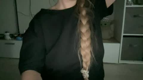vanilladirtybitch online show from July 6, 2026, 2:47 pm