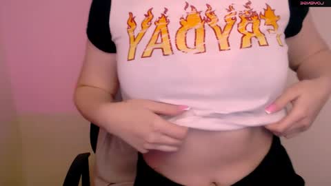 Mia online show from April 9, 2026, 6:24 pm